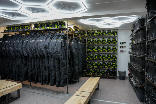 Mit Alpha One und RackBuddy im eisigen Lappland – als wir bei -20 Grad eine Umkleide gebaut haben